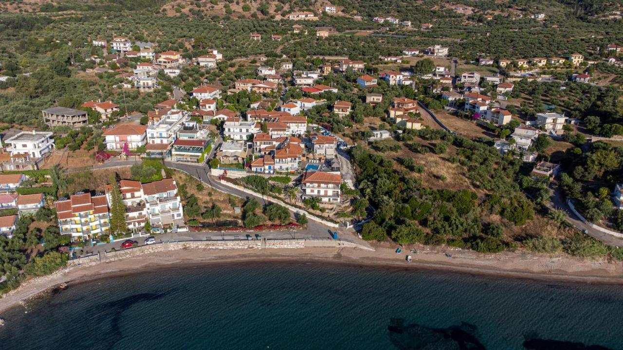 Вілла 5 Meters From The Beach Храні Екстер'єр фото